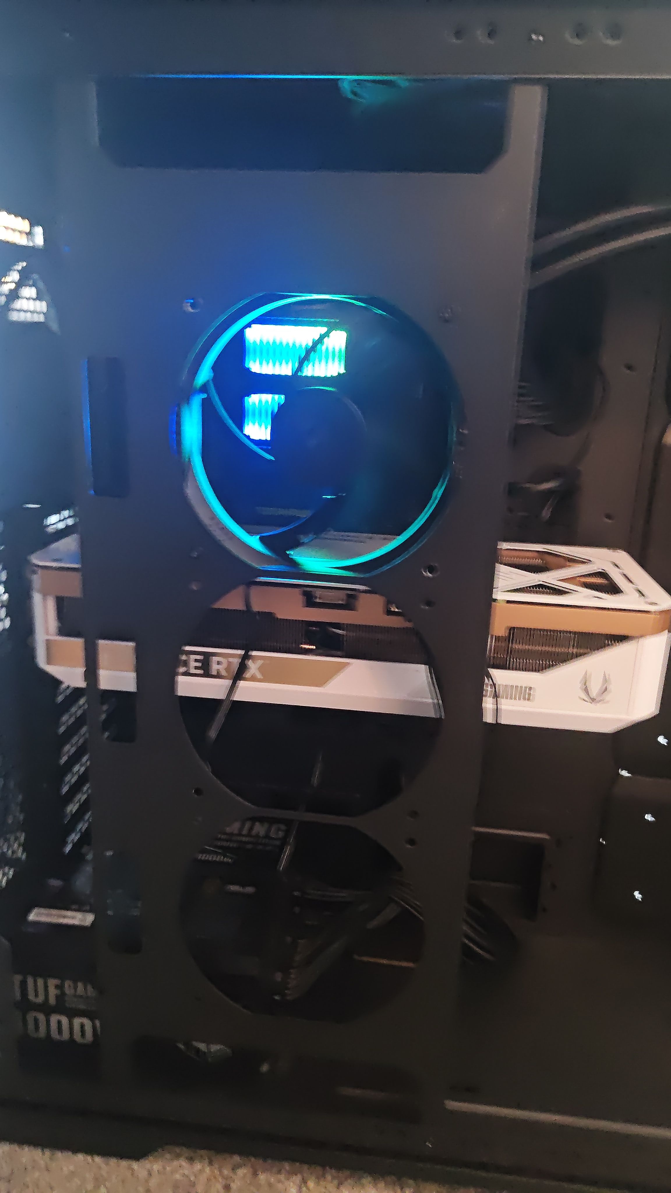Front view of the Phanteks Enthoo Pro 2 with the be quiet! Silent Loop 3 420mm AIO fans lit up