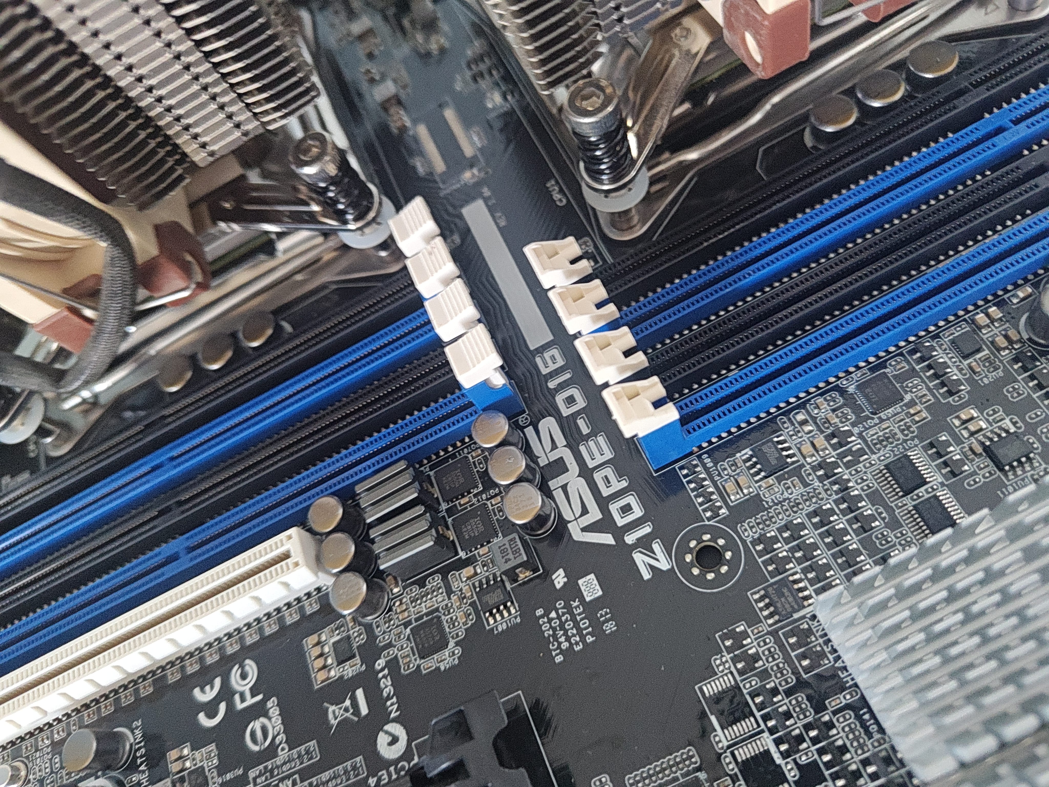 Z10PE-D16 board name printed on PCB between DIMM banks